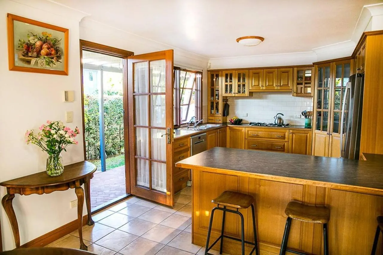 Luxury Pumicestone Cottage - Beach Charm - Za7 Golden Beach 0*,
