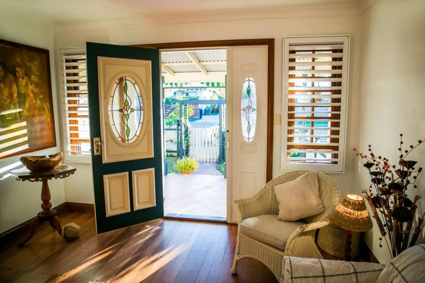 Apartment Luxury Pumicestone Cottage - Beach Charm - Za7 Golden Beach
