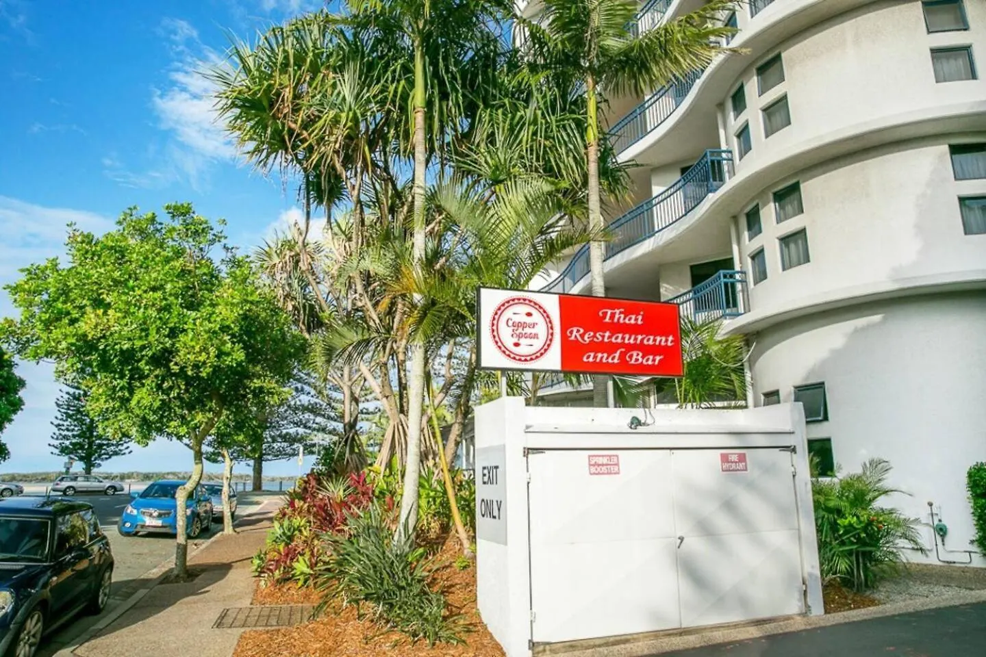 Apartment Luxury Pumicestone Cottage - Beach Charm - Za7 Golden Beach